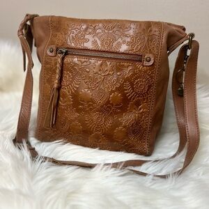 The Sak
Women's Ashland Leather Crossbody Bag